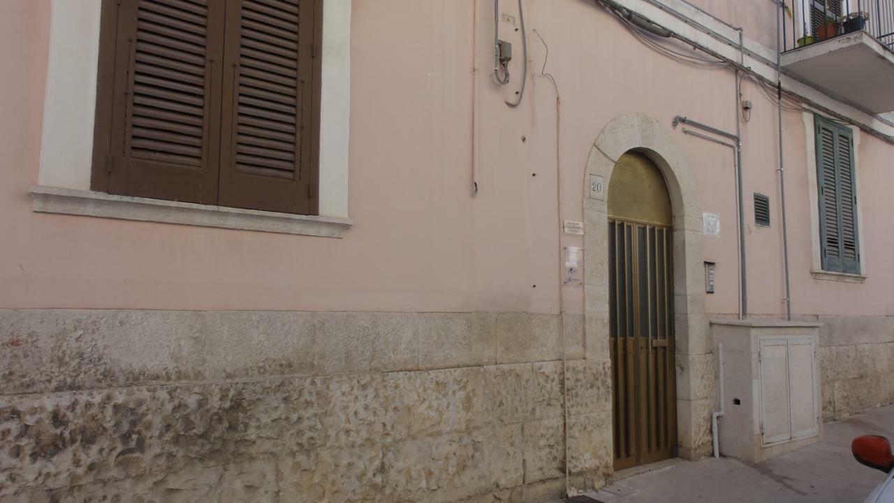 Casa Vacanze La Scalinata บิสเชลเย ภายนอก รูปภาพ